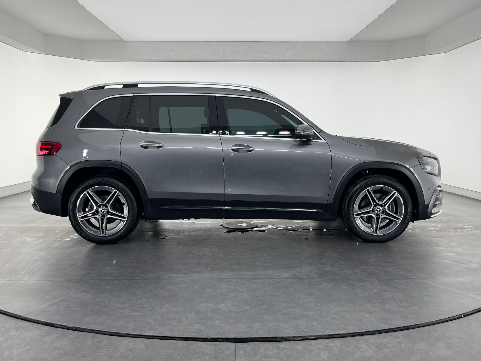 Mercedes-Benz GLB 200 AMG 7G-DCT - 2025 - Detay
