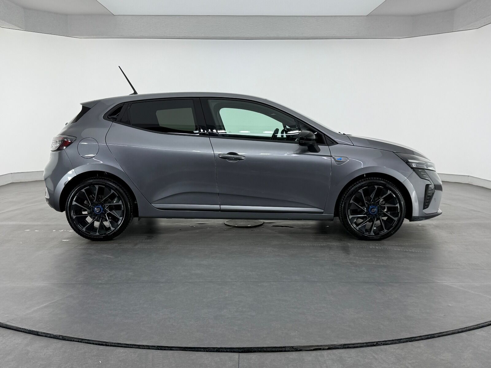Renault Clio 1.0 TCE Techno Esprit Alpine X-Tronic - 2025 - Detay