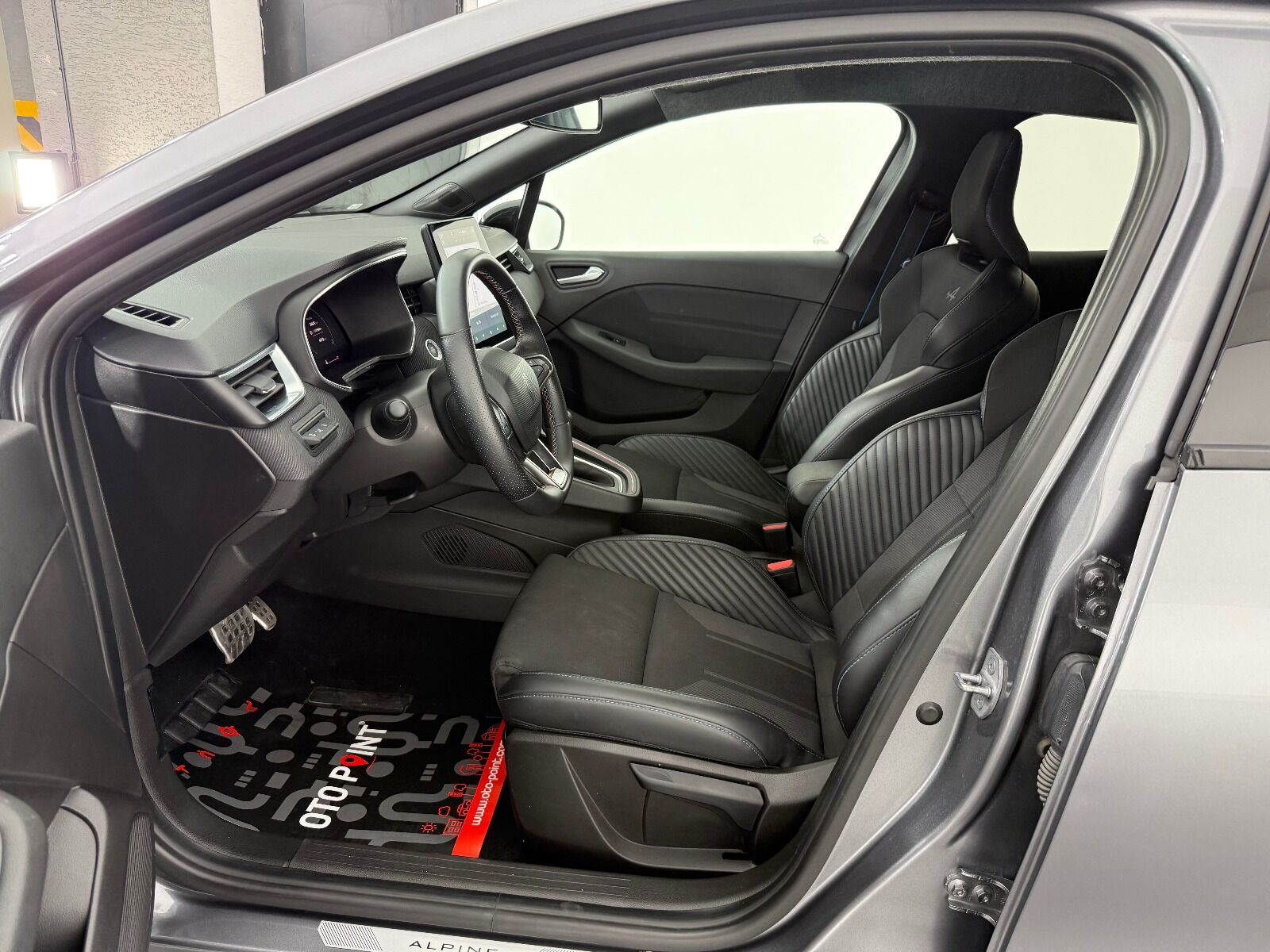 Renault Clio 1.0 TCE Techno Esprit Alpine X-Tronic - 2025 - Detay