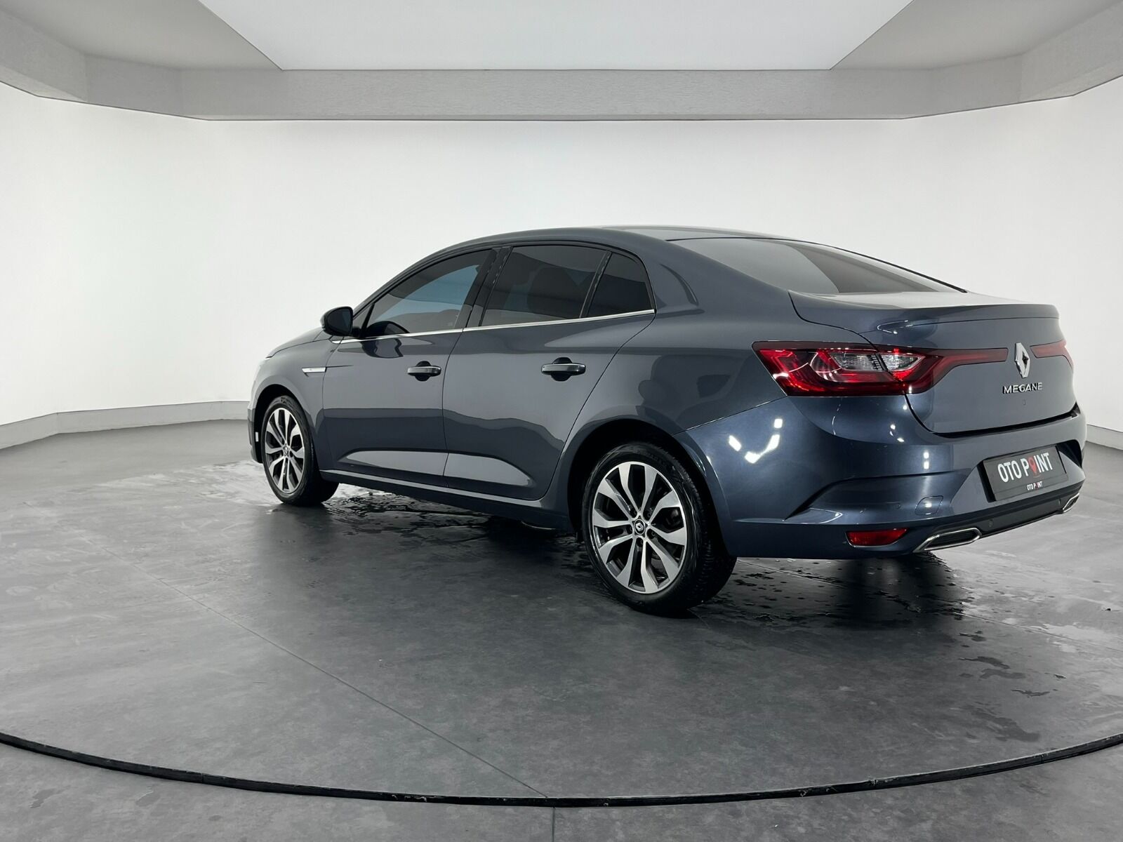 Renault Megane Sedan 1.5 Blue DCI Icon EDC - 2024 - Detay