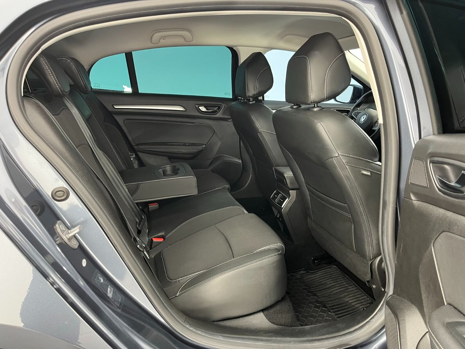 Renault Megane Sedan 1.5 Blue DCI Icon EDC - 2024 - Detay