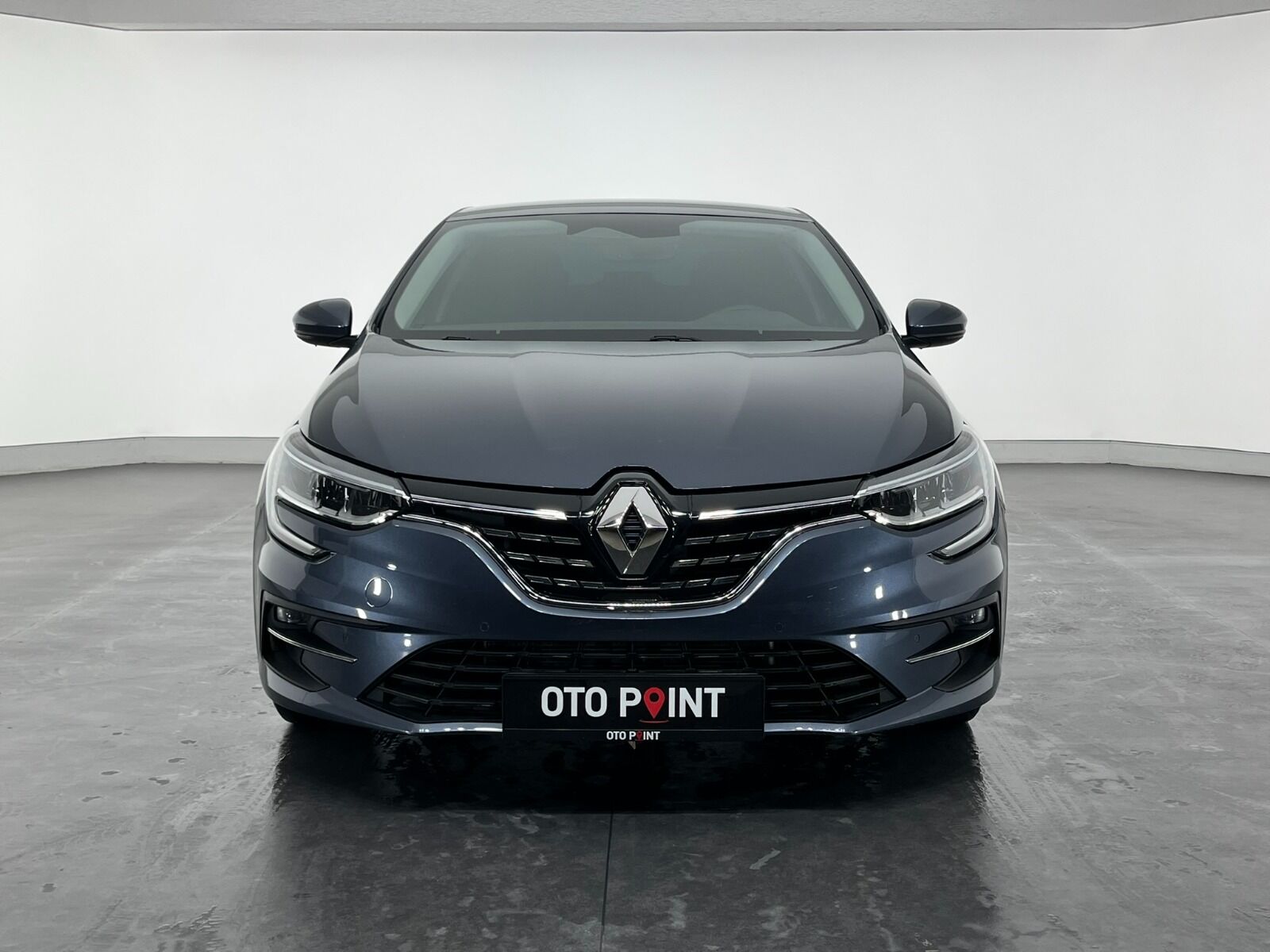 Renault Megane Sedan 1.5 Blue DCI Icon EDC - 2024