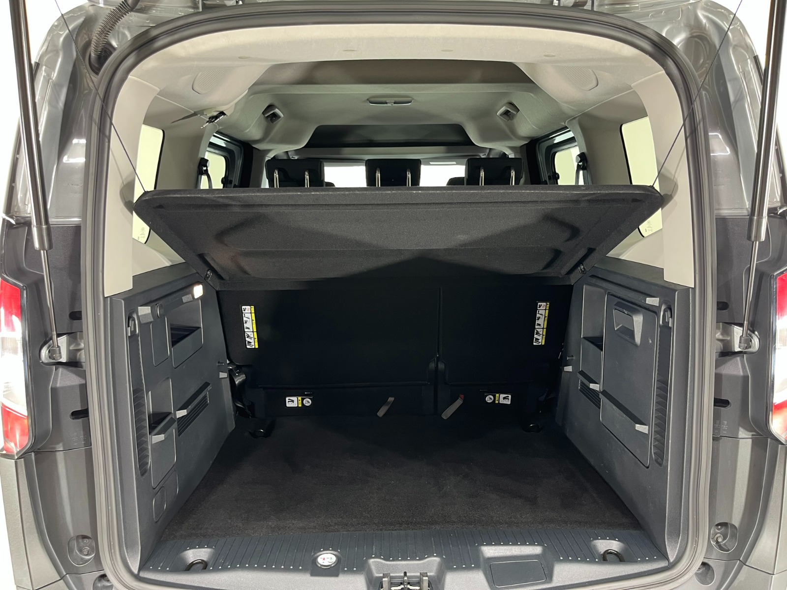 Ford Tourneo Courier Kombi 1.5 EcoBlue Deluxe - 2025 - Detay