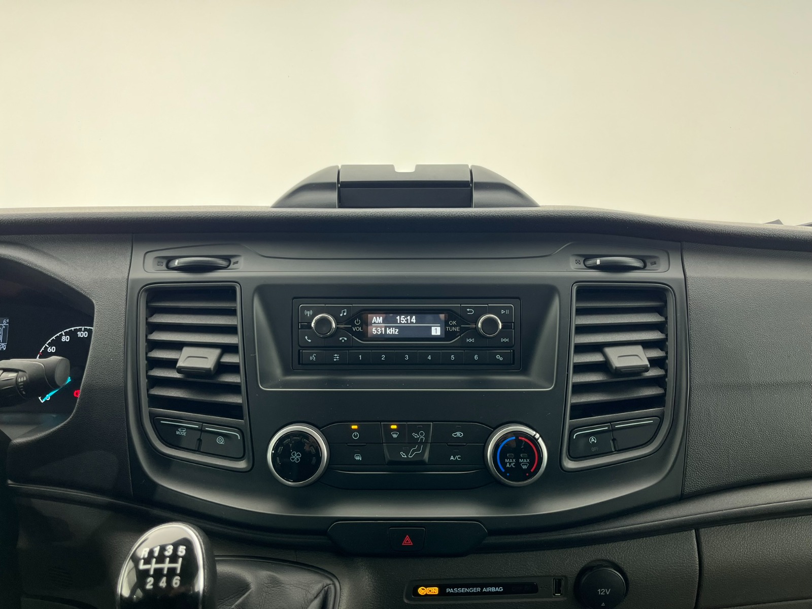 Ford Transit 350 M Çift Kabin - 2024 - Detay