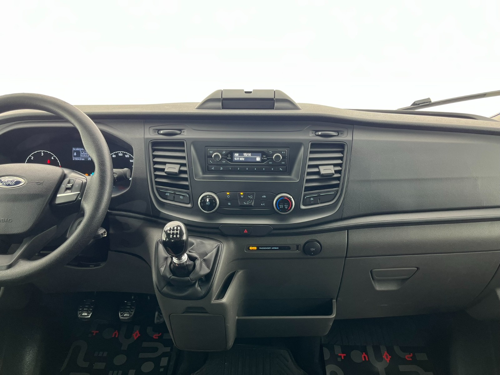 Ford Transit 350 M Çift Kabin - 2024 - Detay