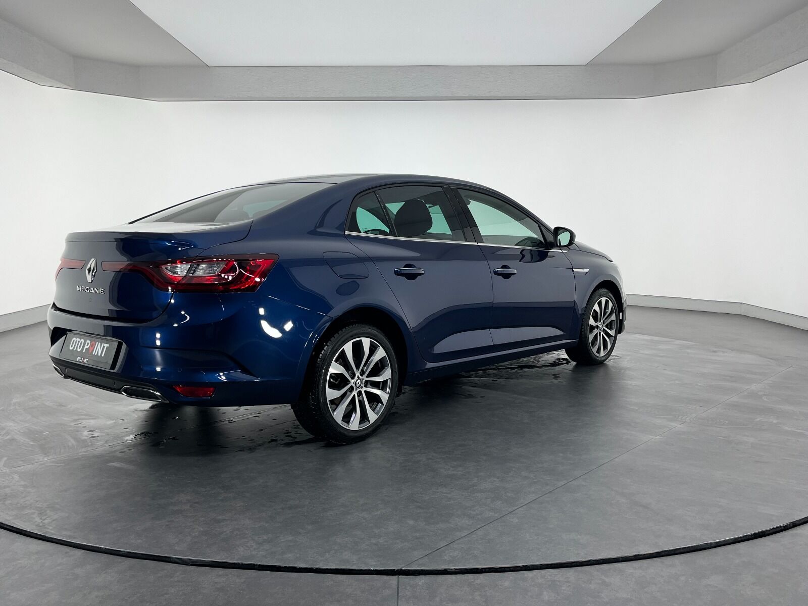 Renault Megane Sedan 1.5 Blue DCI Icon EDC - 2024 - Detay