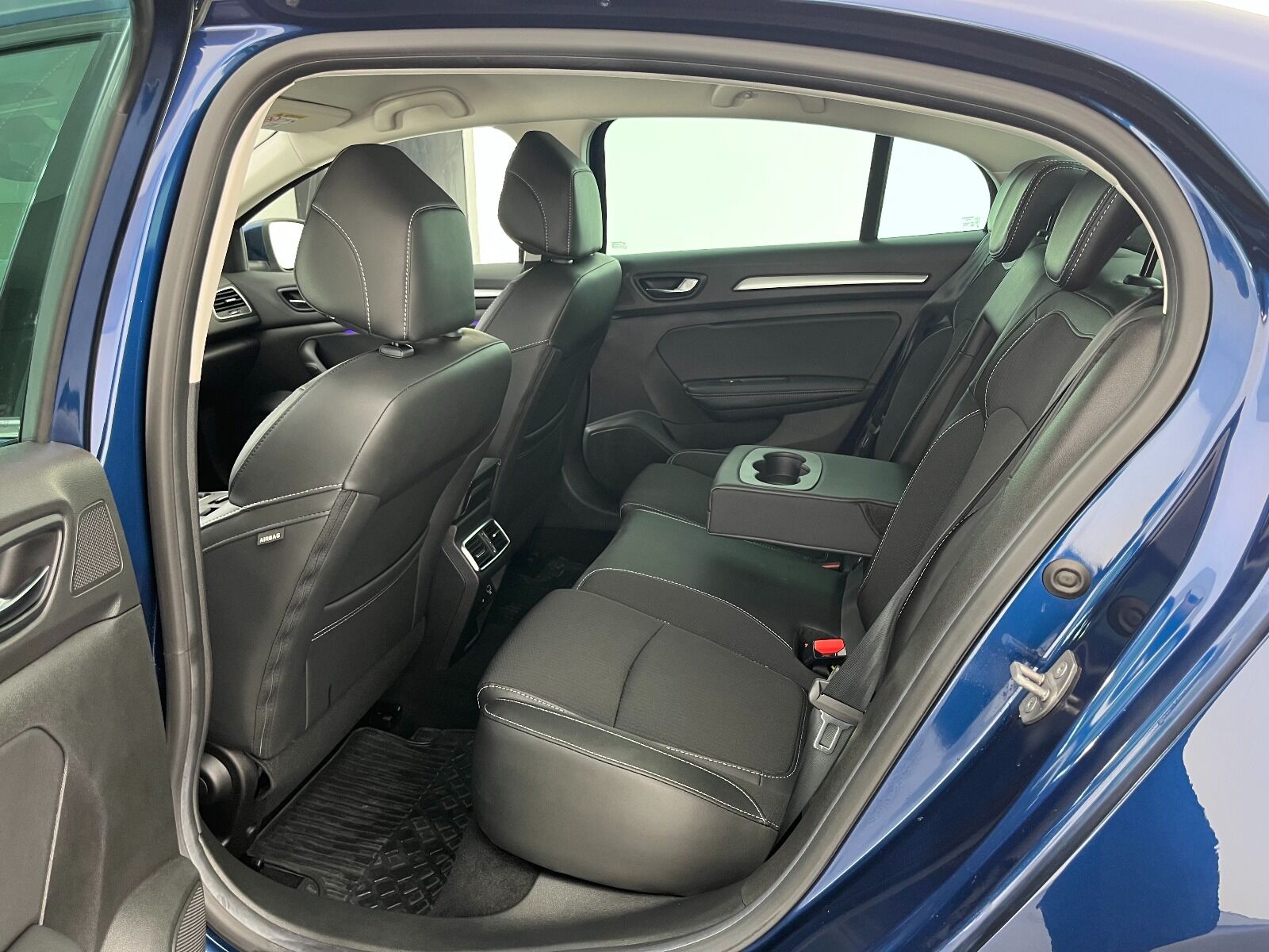 Renault Megane Sedan 1.5 Blue DCI Icon EDC - 2024 - Detay