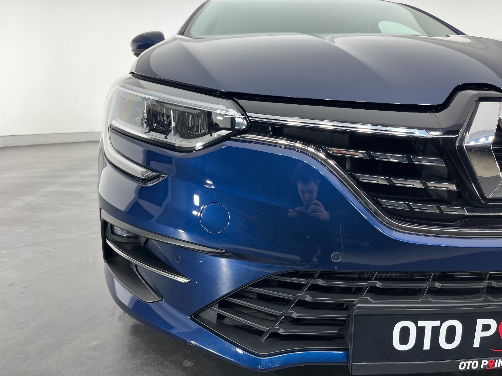 Renault Megane Sedan 1.5 Blue DCI Icon EDC - 2024 - Detay