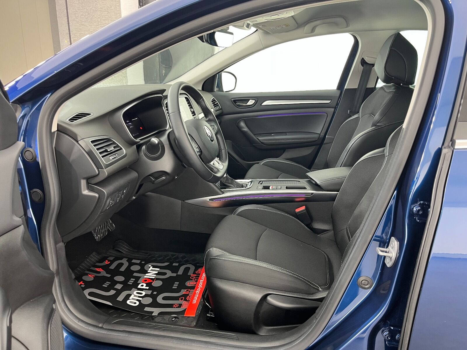 Renault Megane Sedan 1.5 Blue DCI Icon EDC - 2024 - Detay