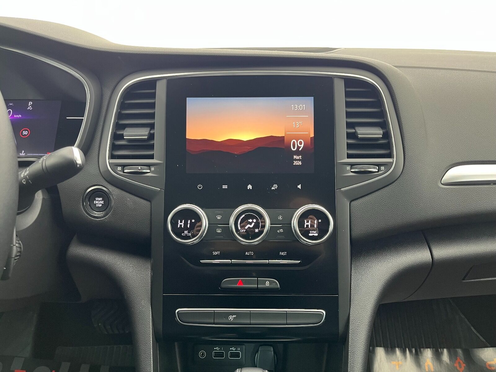 Renault Megane Sedan 1.5 Blue DCI Icon EDC - 2024 - Detay