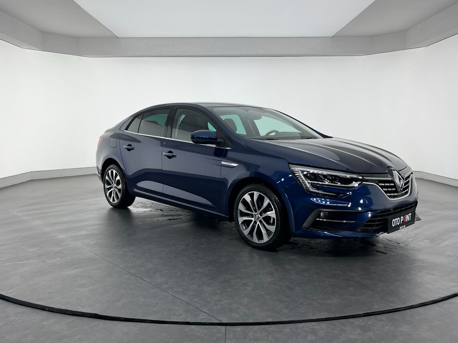 Renault Megane Sedan 1.5 Blue DCI Icon EDC - 2024 - Detay