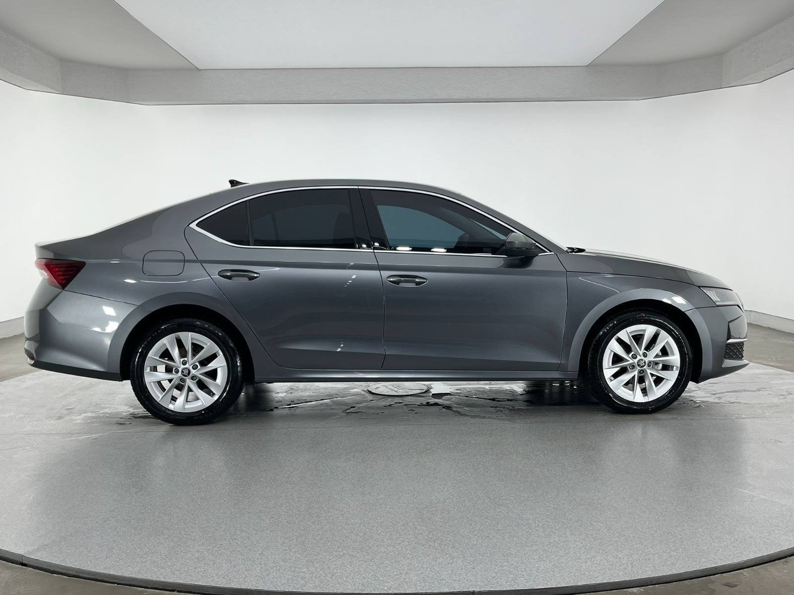 Skoda Octavia Sedan 1.5 TSI mHEV Premium DSG - 2025 - Detay
