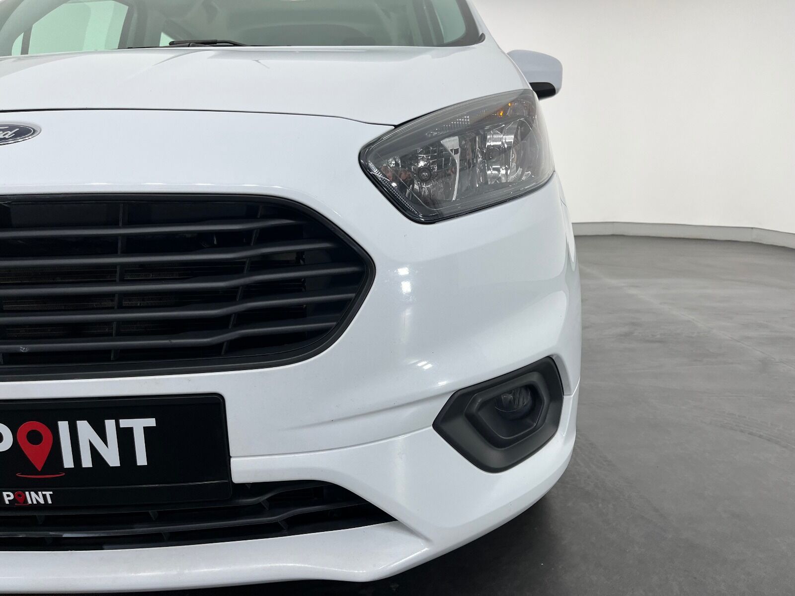 Ford Tourneo Courier 1.5 TDCI Deluxe - 2023 - Detay