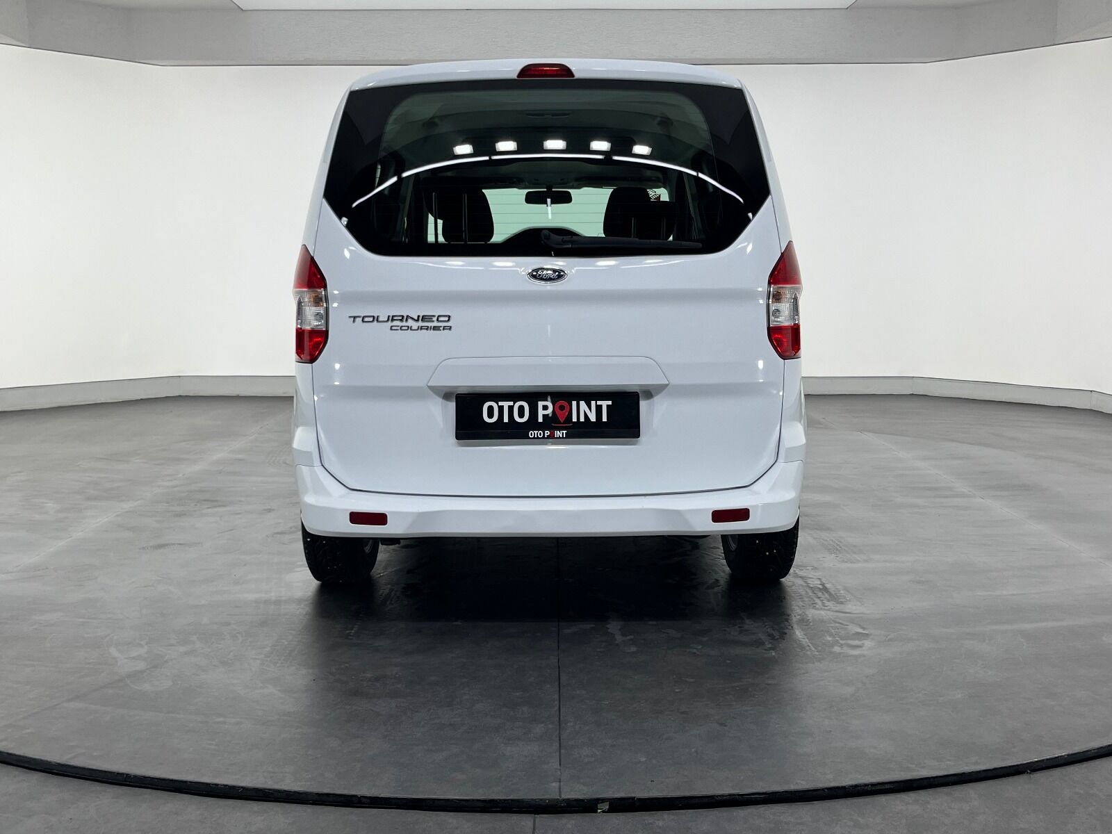 Ford Tourneo Courier 1.5 TDCI Deluxe - 2023 - Detay