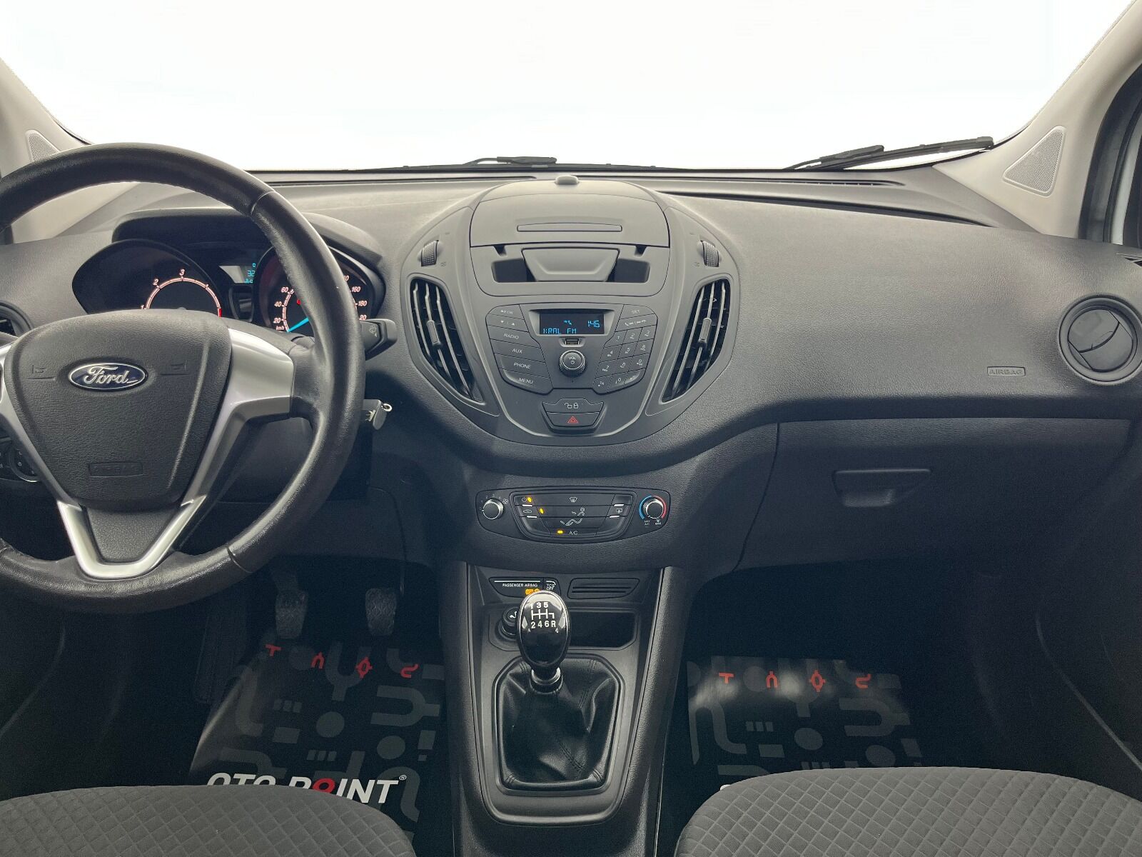 Ford Tourneo Courier 1.5 TDCI Deluxe - 2023 - Detay