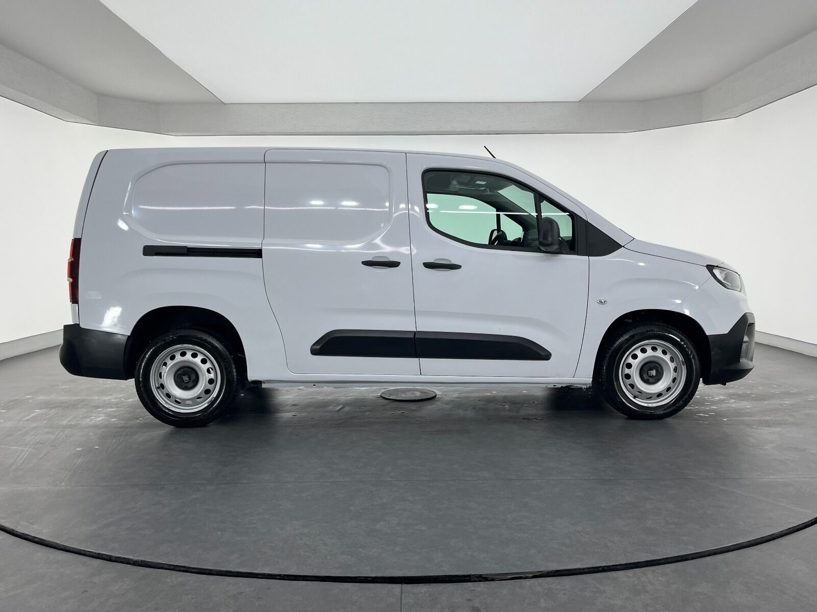 Fiat Doblo Cargo 1.5 BlueHDİ Maxi - 2024 - Detay