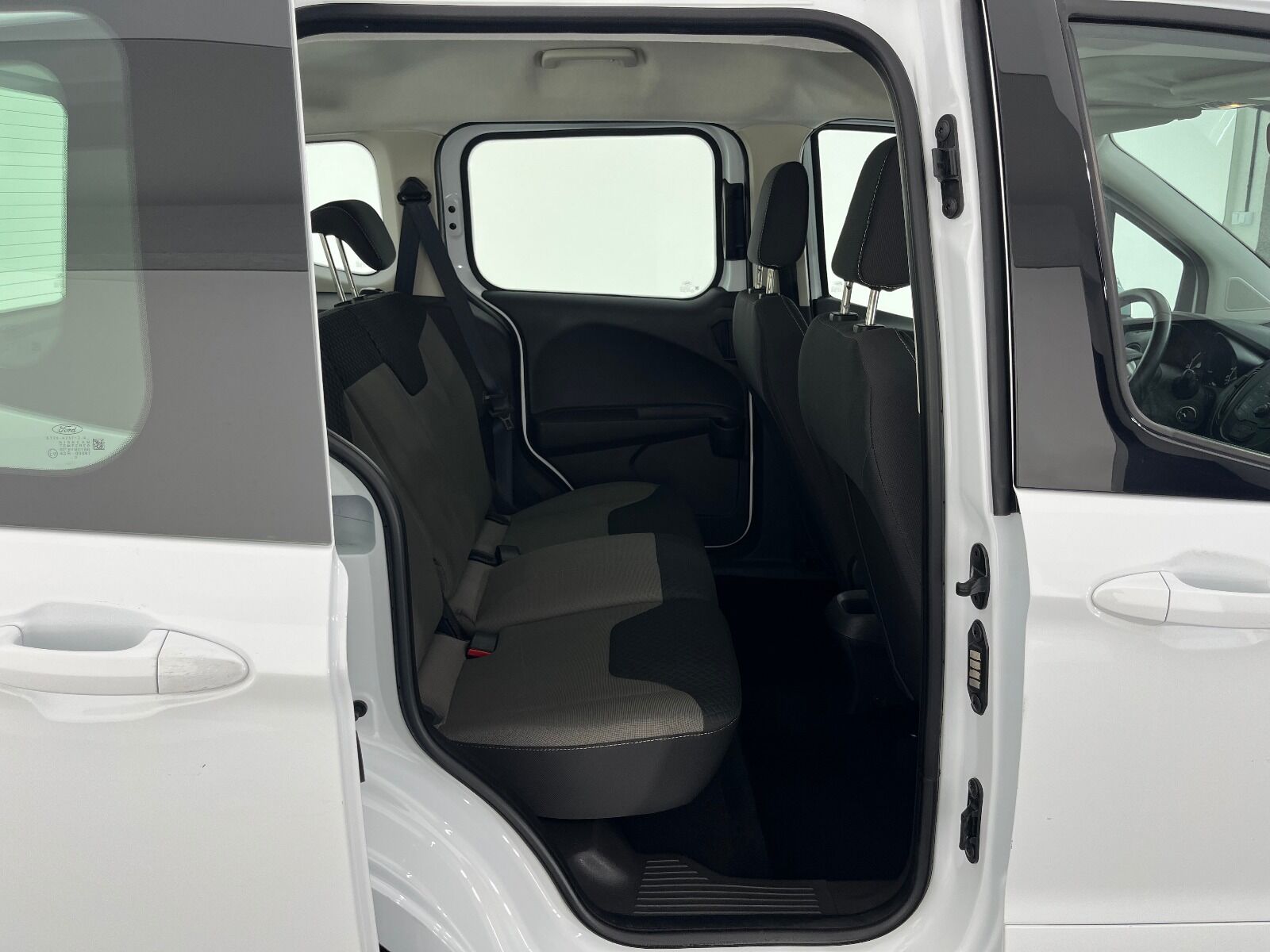 Ford Tourneo Courier 1.5 TDCI Deluxe - 2023 - Detay