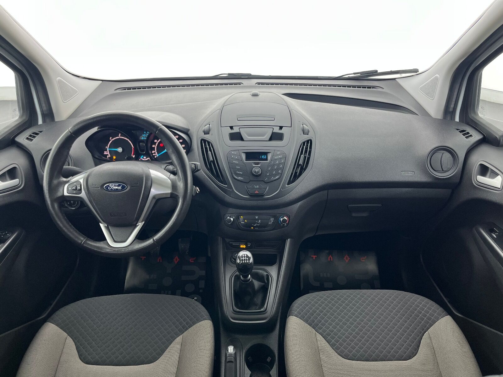 Ford Tourneo Courier 1.5 TDCI Deluxe - 2023 - Detay