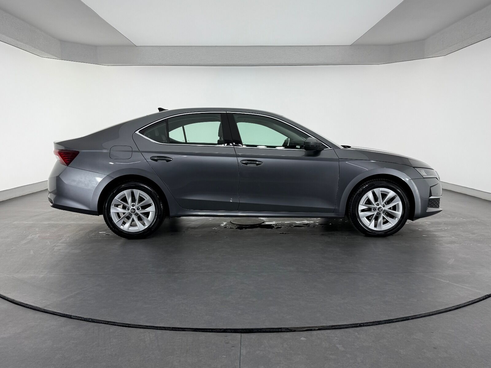 Skoda Octavia 1.5 TSI Mhev Premium DSG - 2025 - Detay