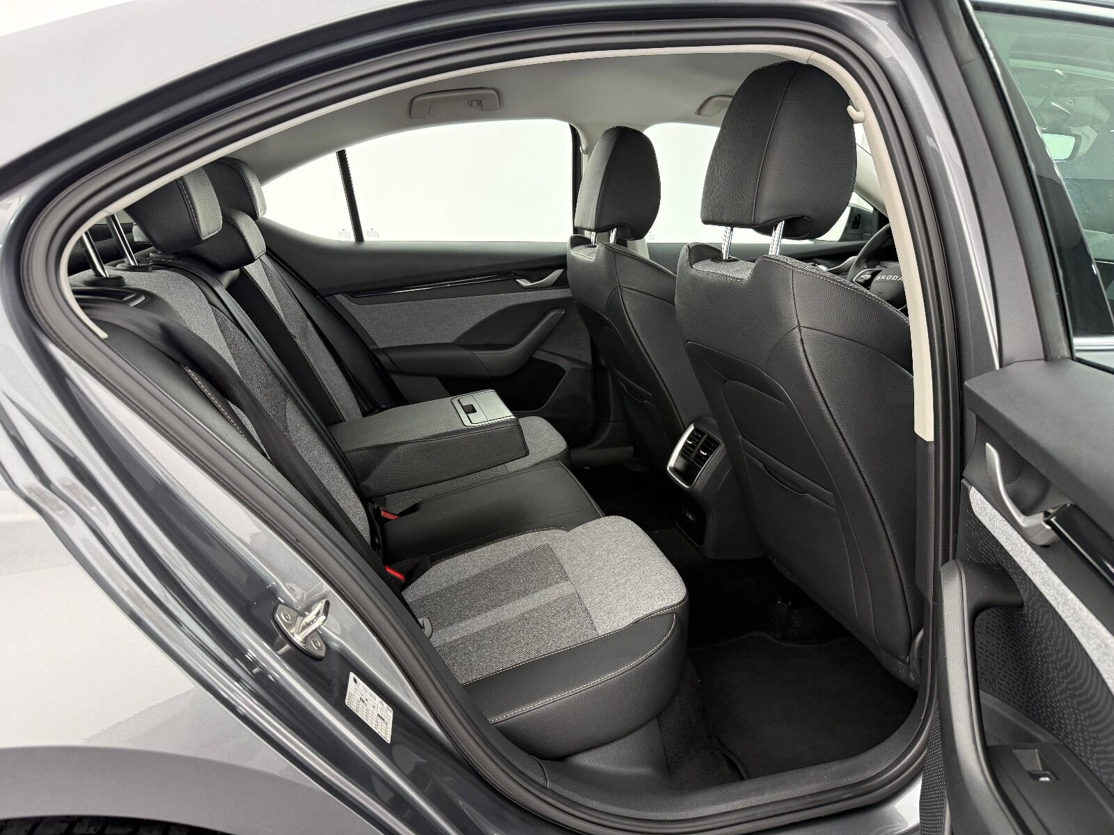 Skoda Octavia 1.5 TSI Mhev Premium DSG - 2025 - Detay