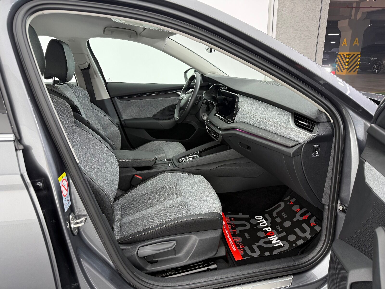Skoda Octavia 1.5 TSI Mhev Premium DSG - 2025 - Detay