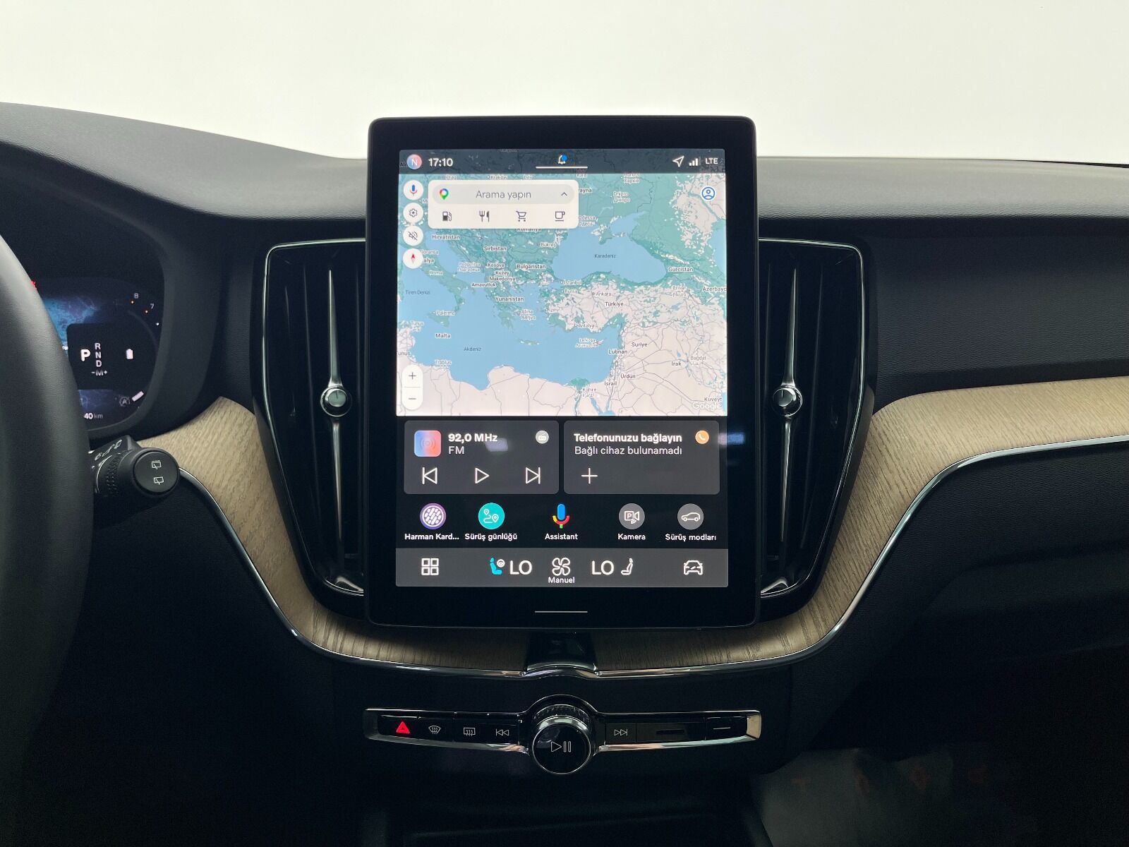 Volvo XC60 2.0 B5 Mild Hybrid Plus Dark AWD - 2025 - Detay