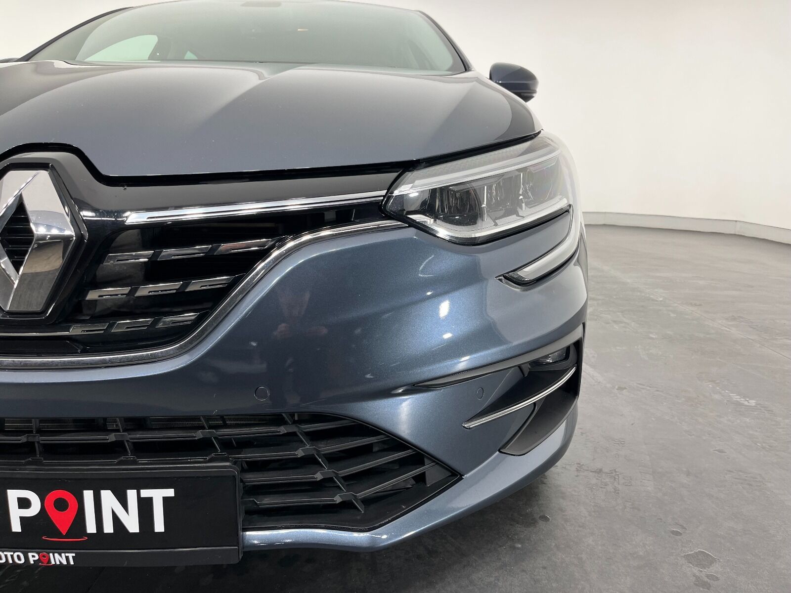 Renault Megane Sedan 1.5 BluedCi Icon EDC - 2022 - Detay