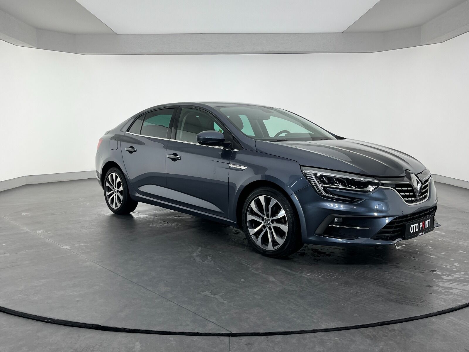 Renault Megane Sedan 1.5 BluedCi Icon EDC - 2022 - Detay