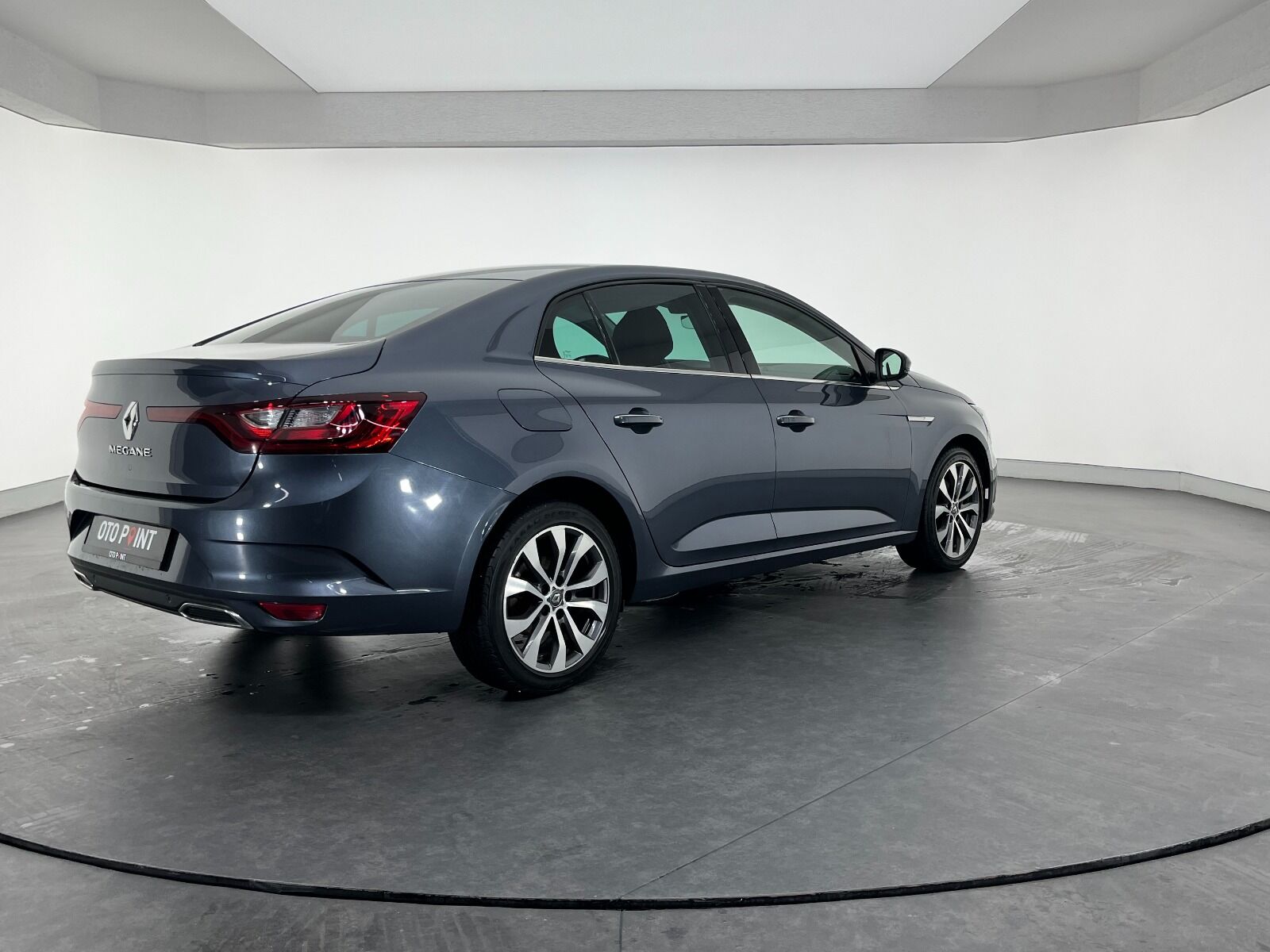 Renault Megane Sedan 1.5 BluedCi Icon EDC - 2022 - Detay