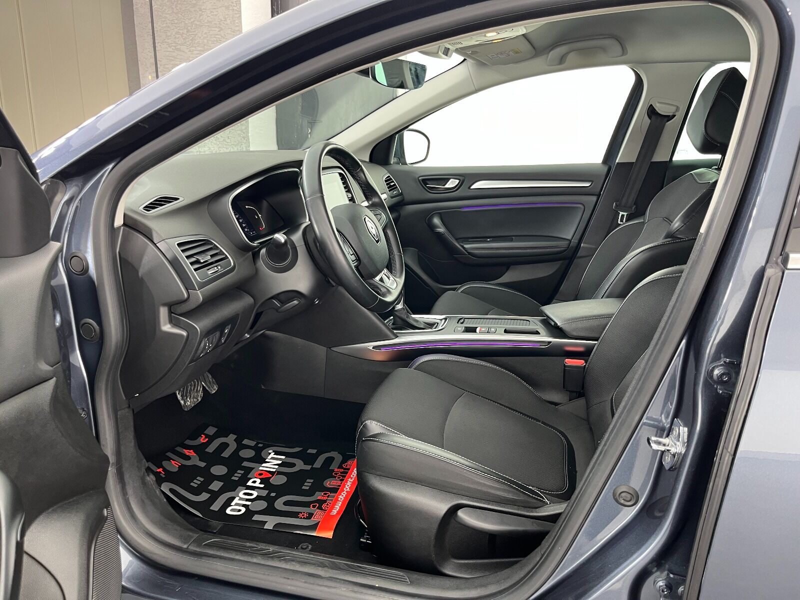 Renault Megane Sedan 1.5 BluedCi Icon EDC - 2022 - Detay