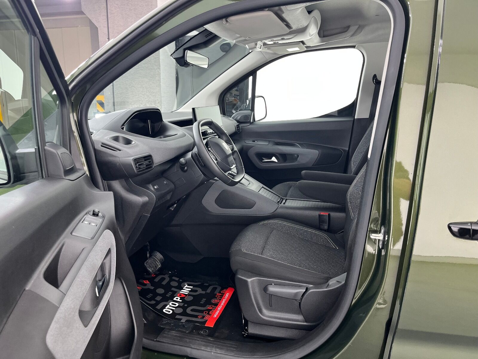 Peugeot Rifter 1.5 BlueHDI Allure EAT8 - 2025 - Detay