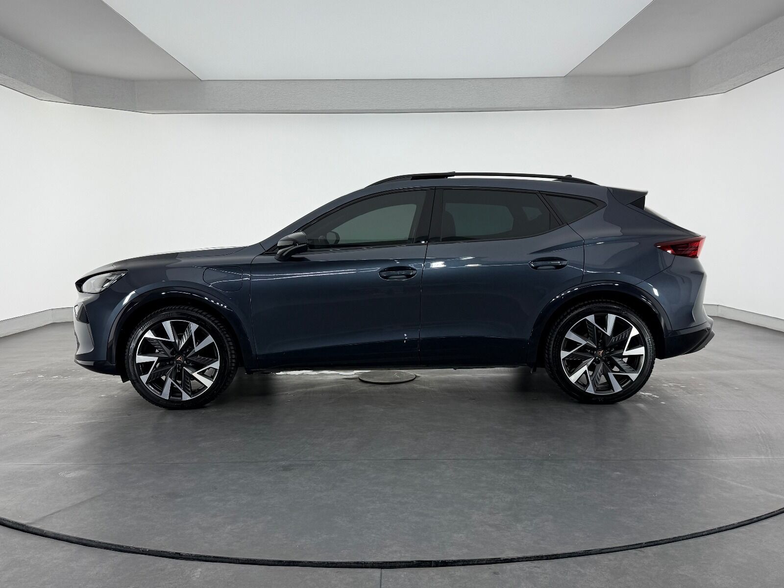 Cupra Formentor 1.5 E-Hybrid Phev Supreme - 2025 - Detay