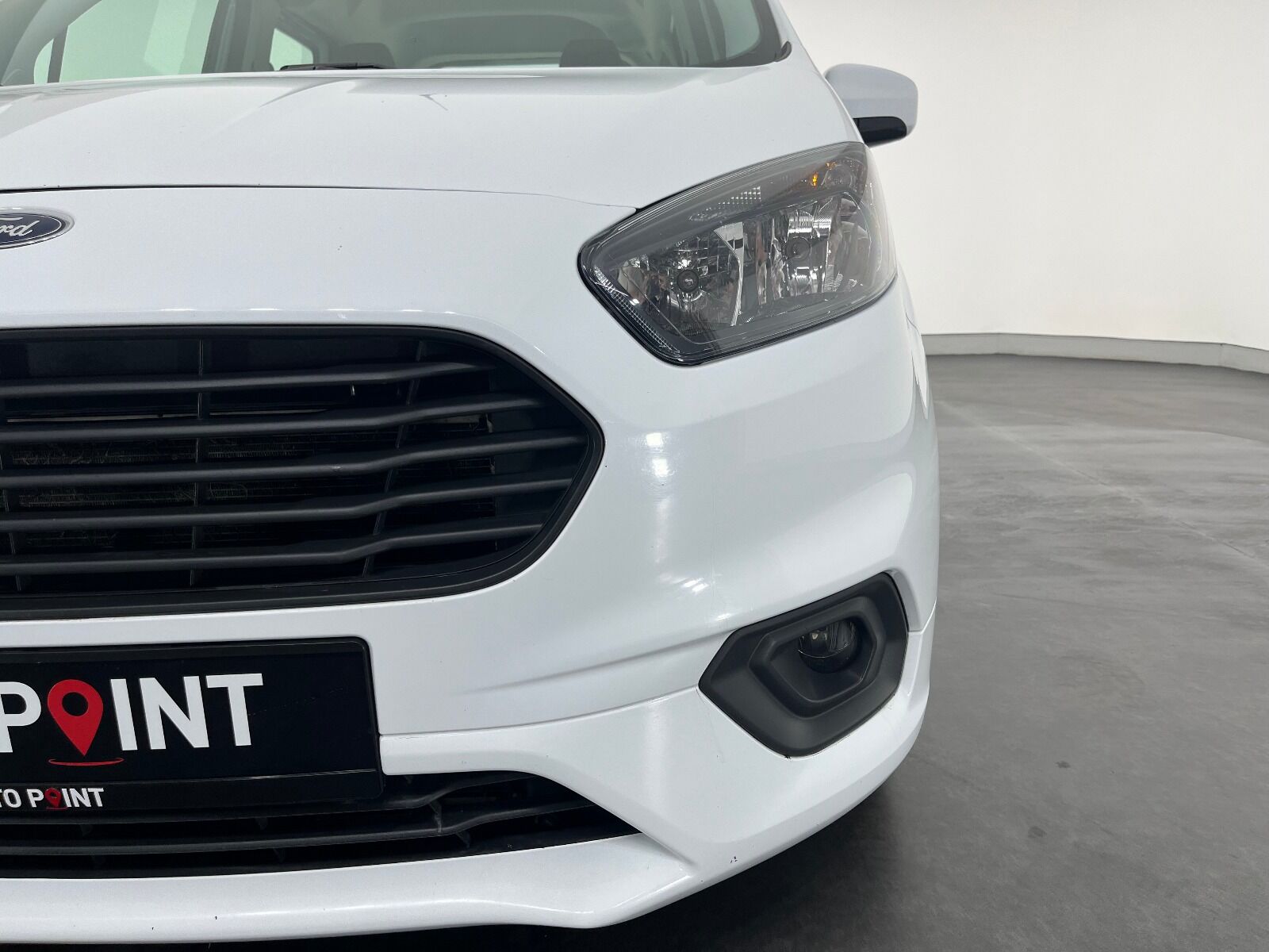 Ford Tourneo Courier 1.5 TDCI Deluxe - 2023 - Detay