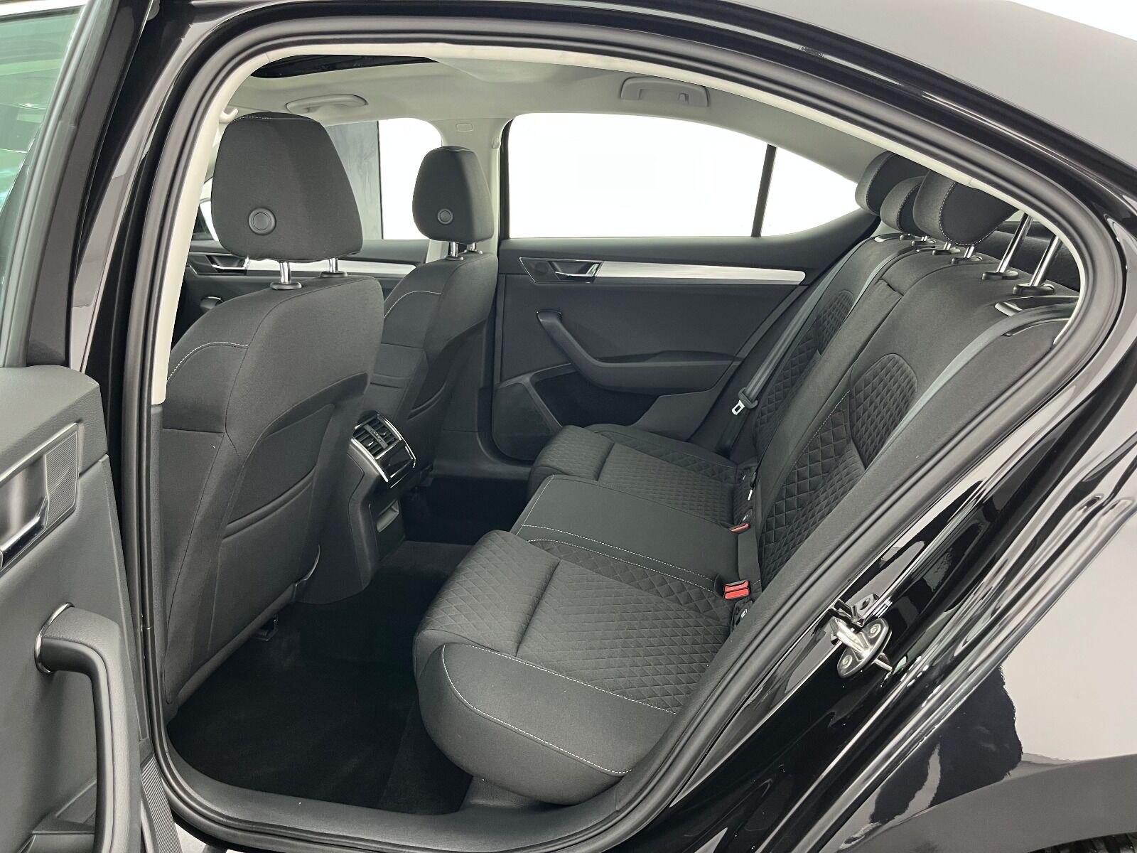 Skoda Superb 1.5 TSI Elite DSG ACT - 2023 - Detay