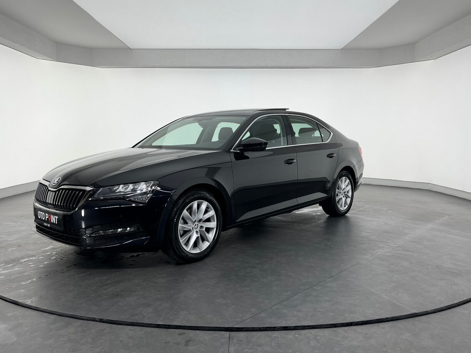 Skoda Superb 1.5 TSI Elite DSG ACT - 2023 - Detay