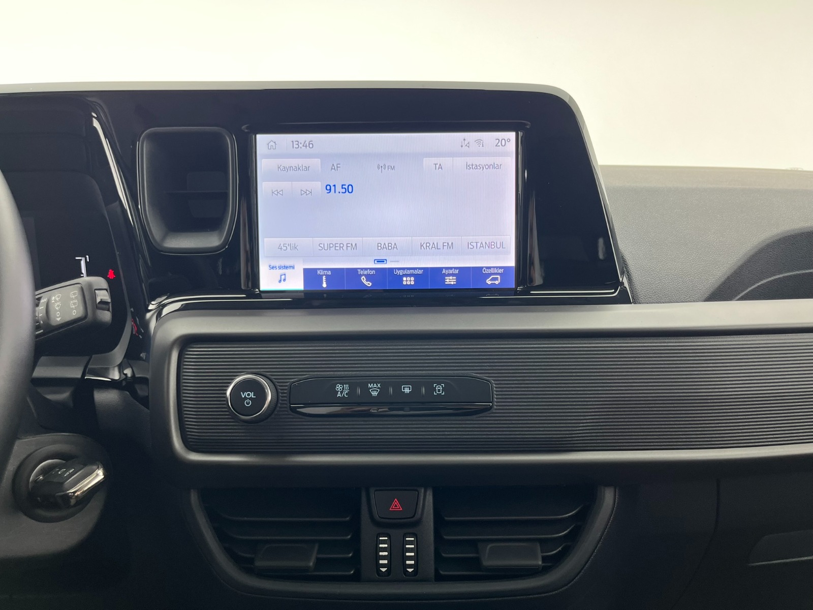 Ford Tourneo Courier Kombi 1.5 EcoBlue Deluxe - 2025 - Detay