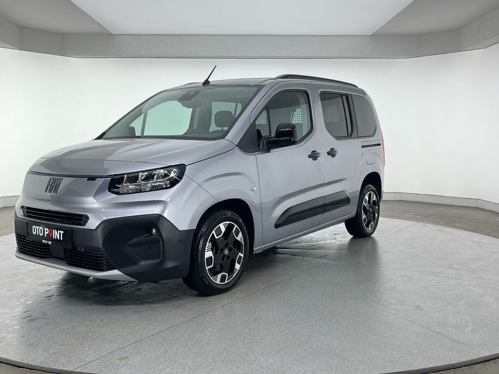 Fiat Doblo Combi 1.5 BlueHDI Premio Plus Otomatik - 2025 - Detay