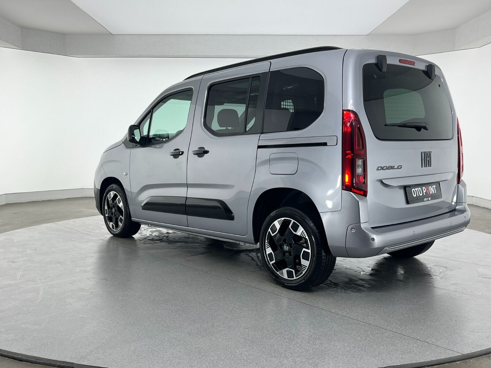 Fiat Doblo Combi 1.5 BlueHDI Premio Plus Otomatik - 2025 - Detay