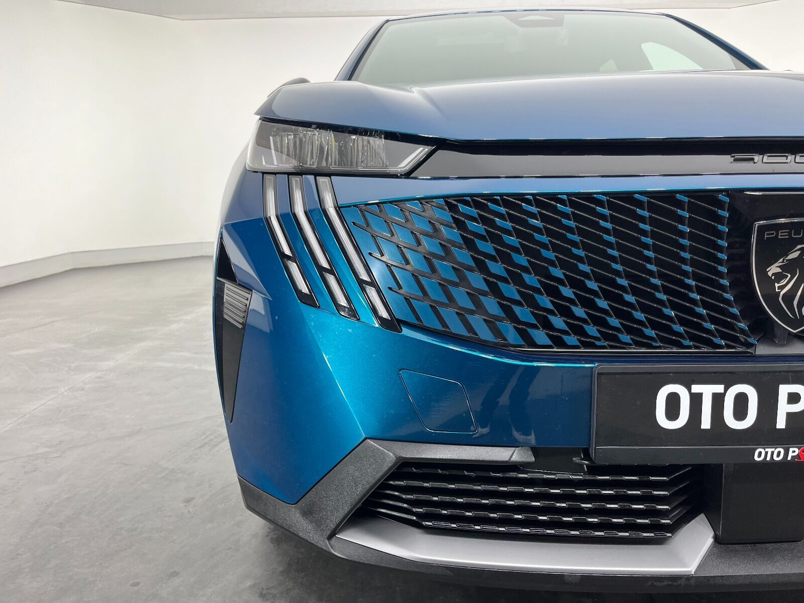 Peugeot 3008 Crossover 1.2 Hybrid Allure eDCS6 - 2025 - Detay