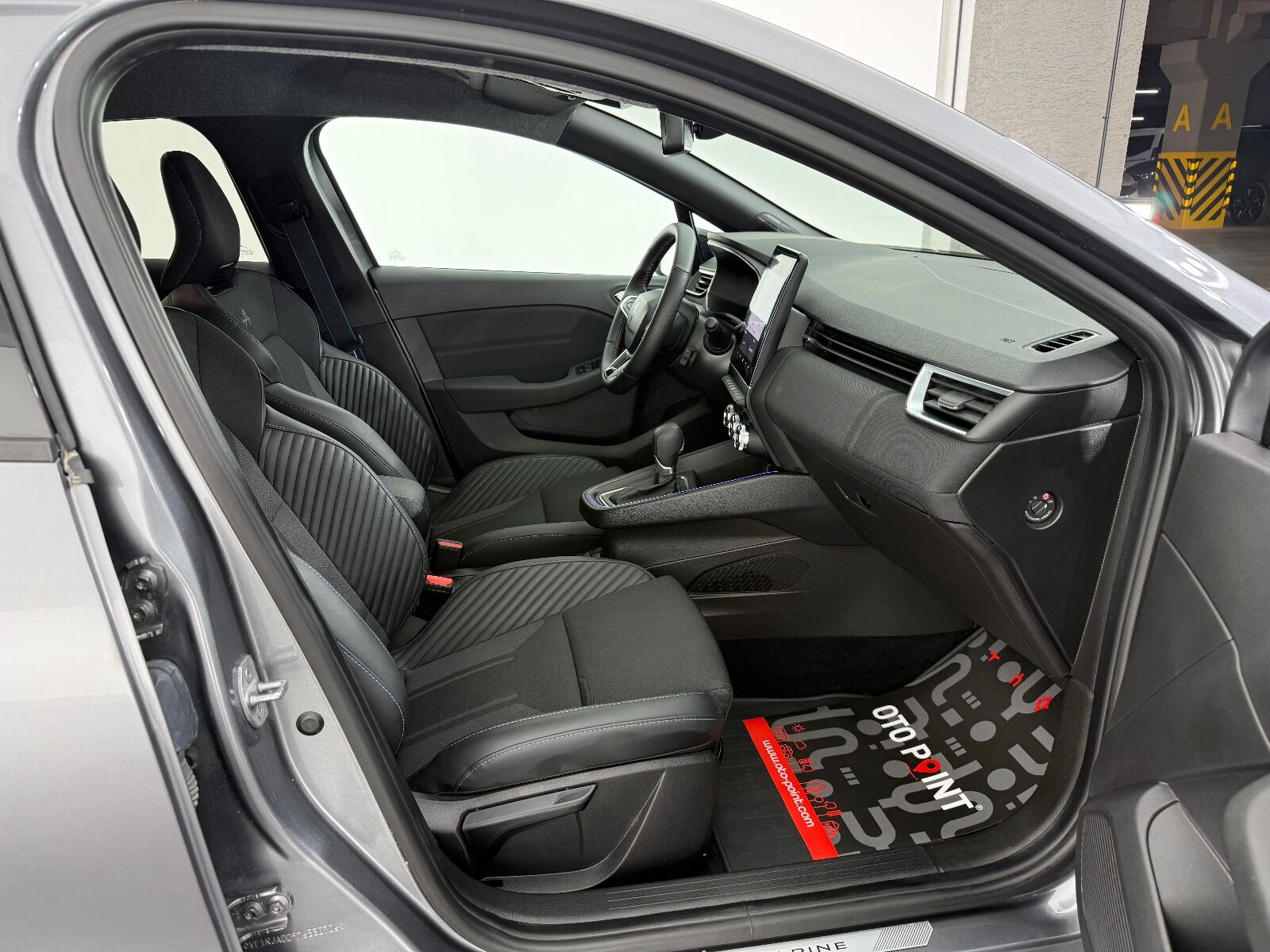 Renault Clio 1.0 TCE Techno Esprit Alpine X-Tronic - 2025 - Detay