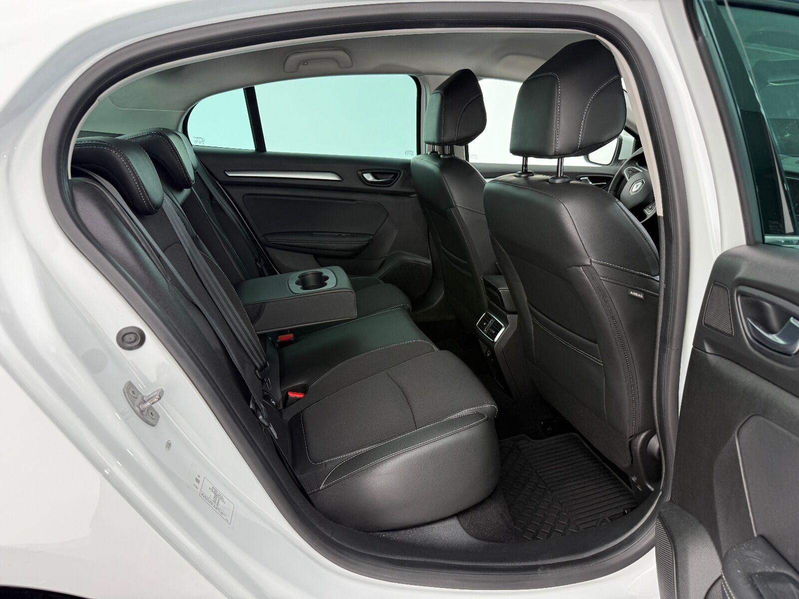 Renault Megane Sedan 1.3 TCe Icon EDC - 2025 - Detay