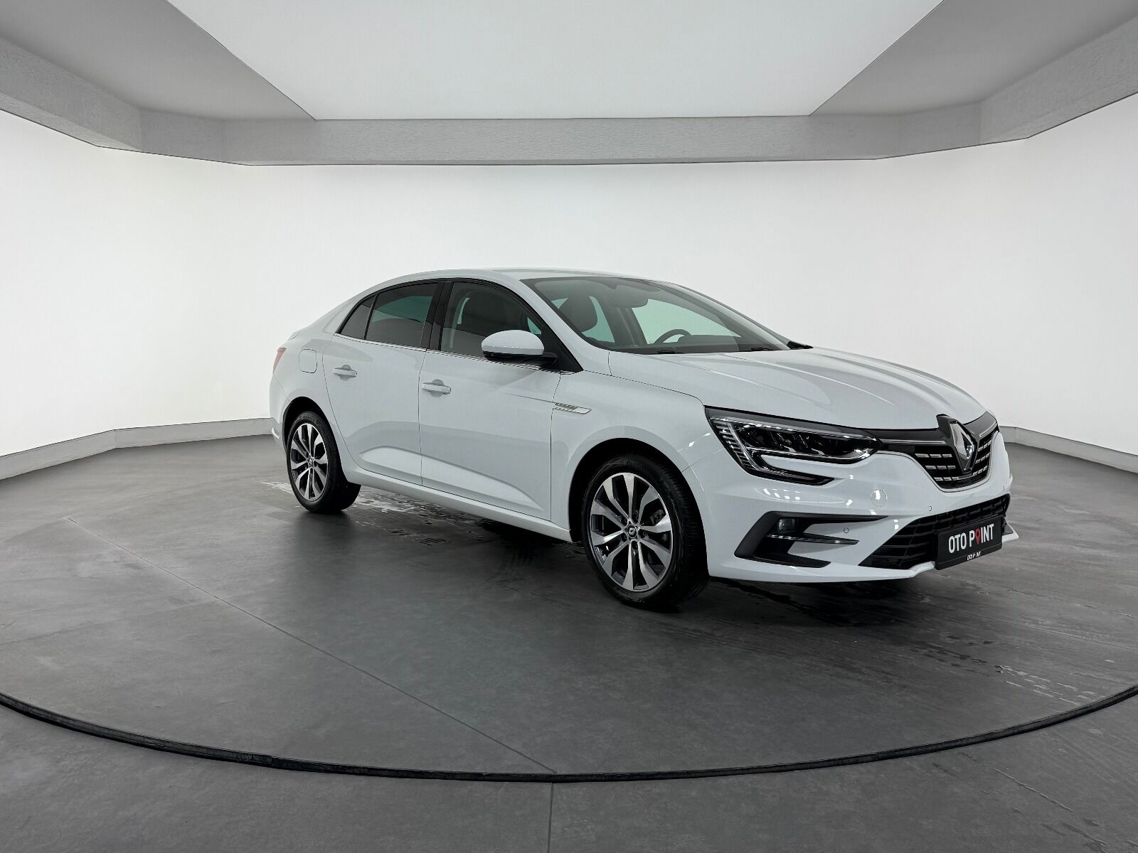 Renault Megane Sedan 1.3 TCe Icon EDC - 2025 - Detay