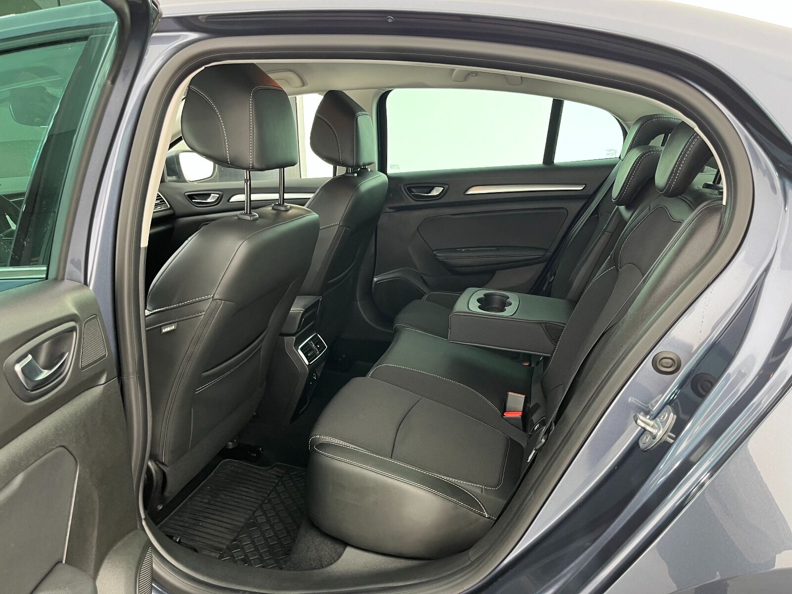 Renault Megane Sedan 1.3 TCe Icon EDC - 2025 - Detay