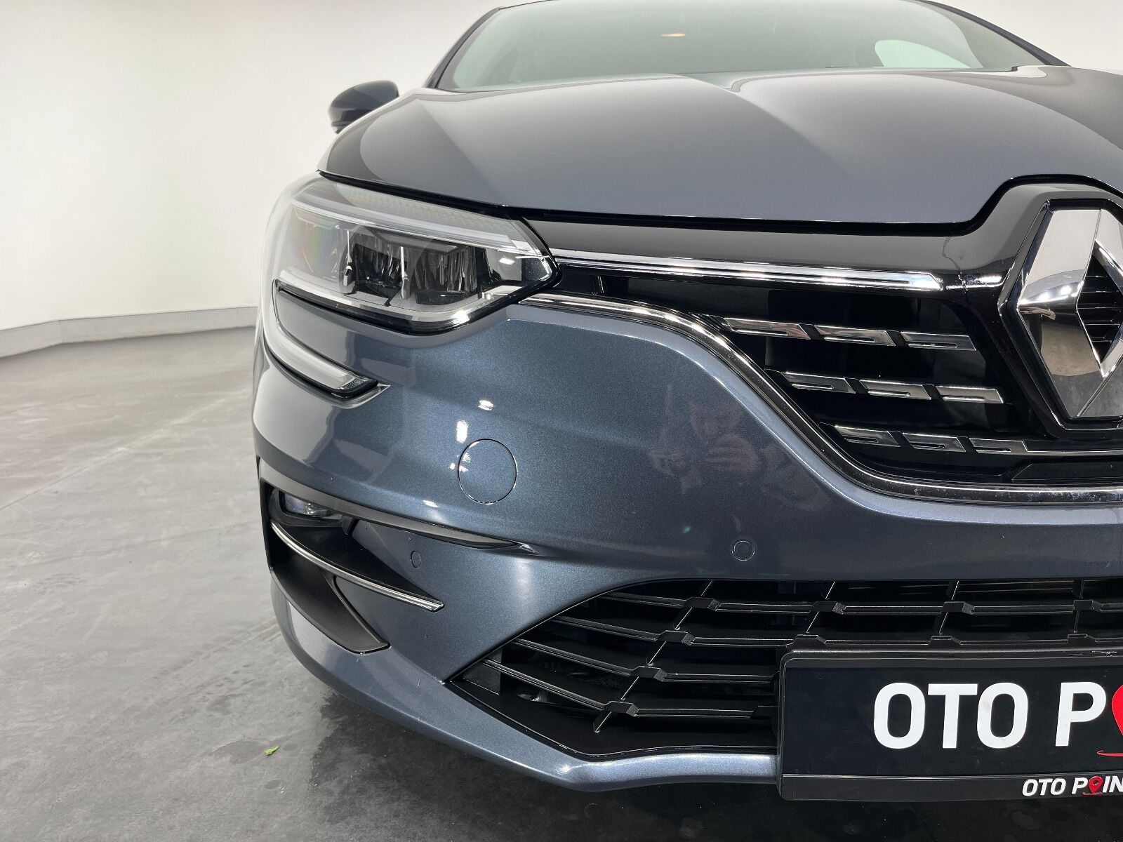 Renault Megane Sedan 1.3 TCe Icon EDC - 2025 - Detay