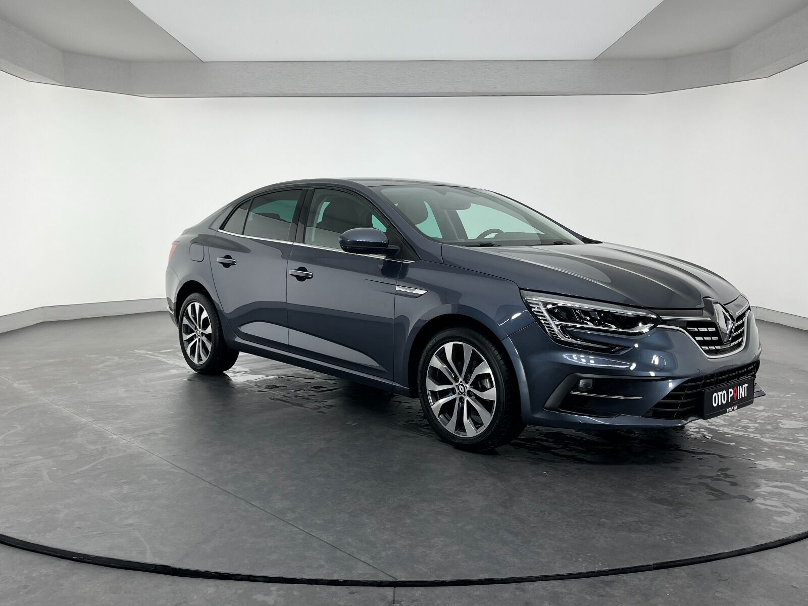 Renault Megane Sedan 1.3 TCe Icon EDC - 2025 - Detay
