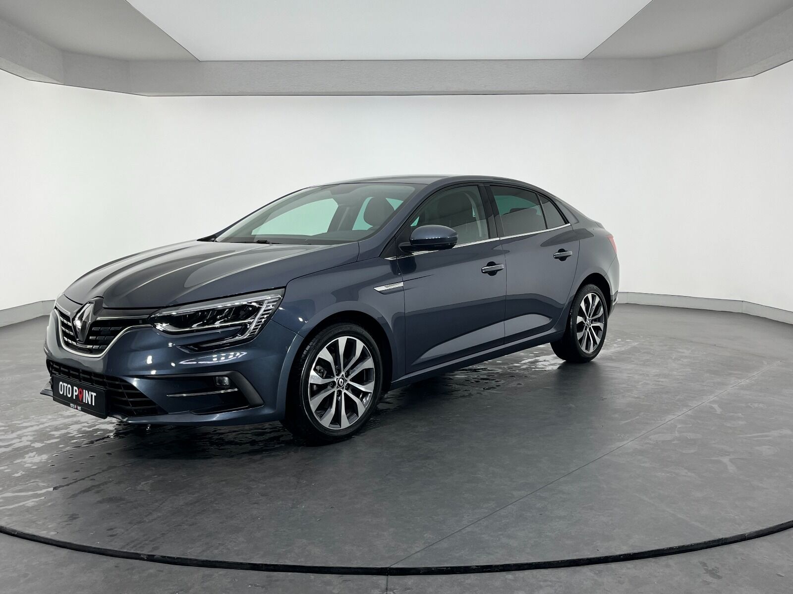 Renault Megane Sedan 1.3 TCe Icon EDC - 2025 - Detay