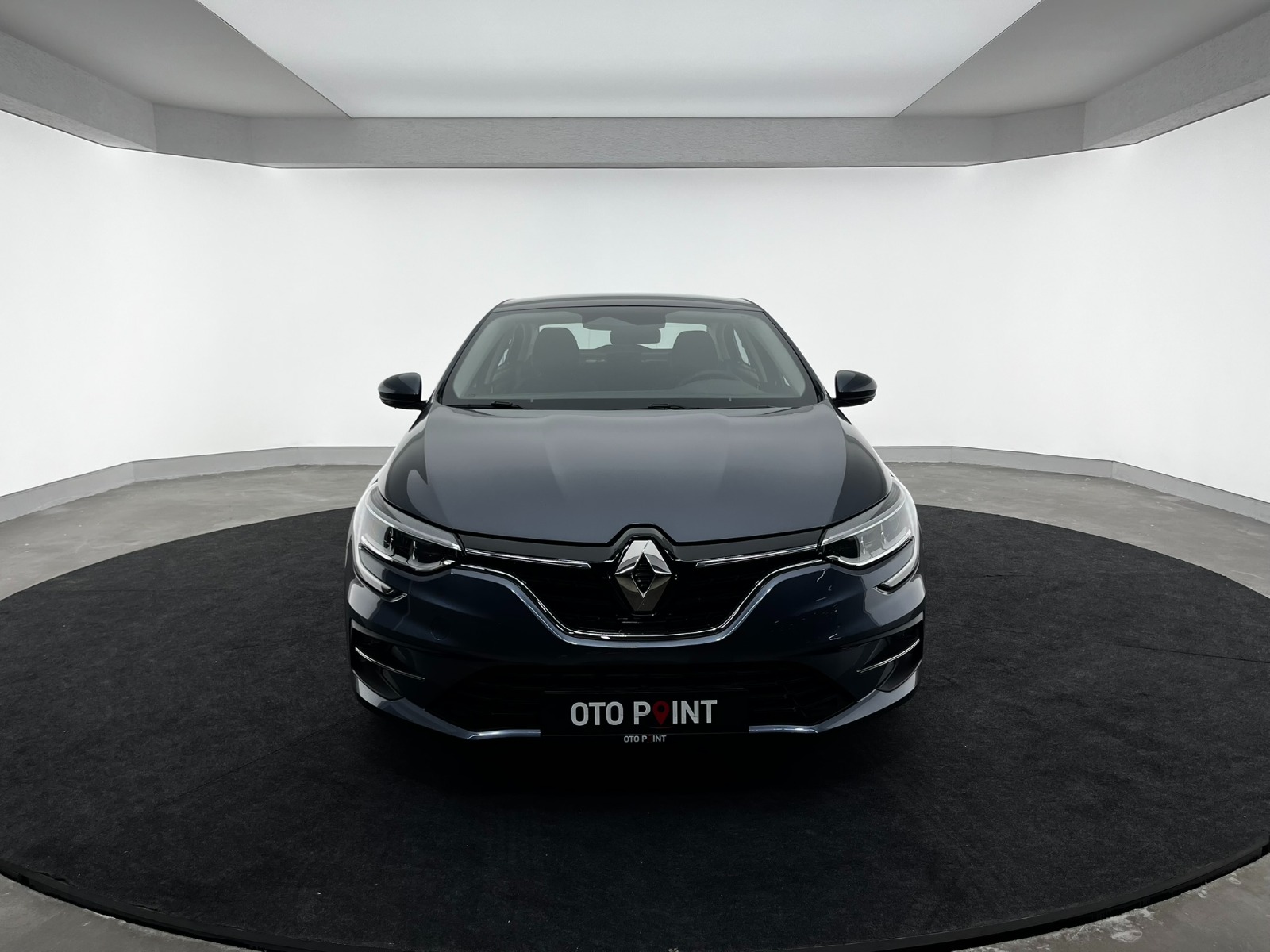 Renault Megane Sedan 1.3 TCe Touch EDC - 2024