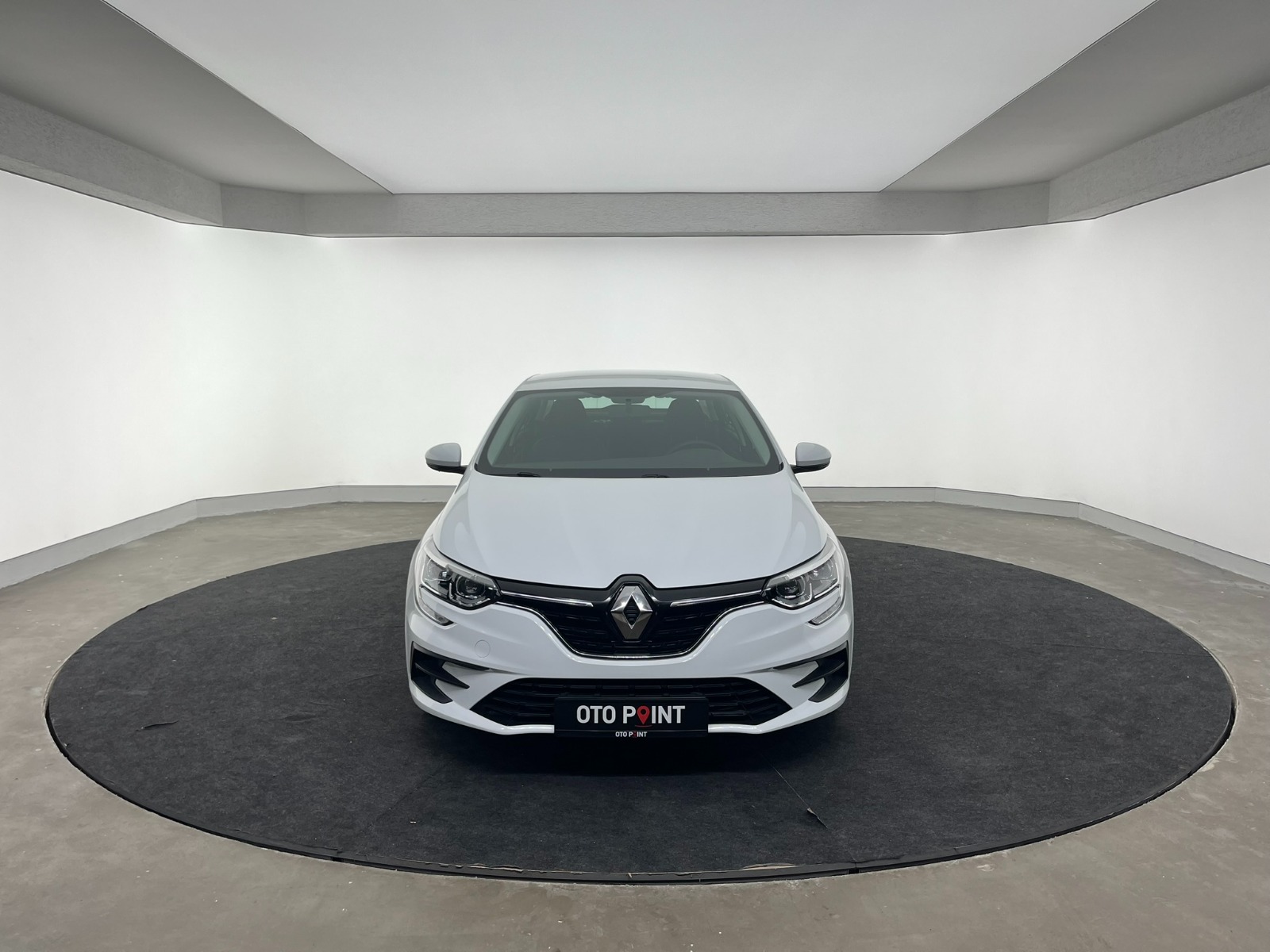Renault Megane Sedan 1.3 TCe Joy EDC - 2022 - 34FBR603