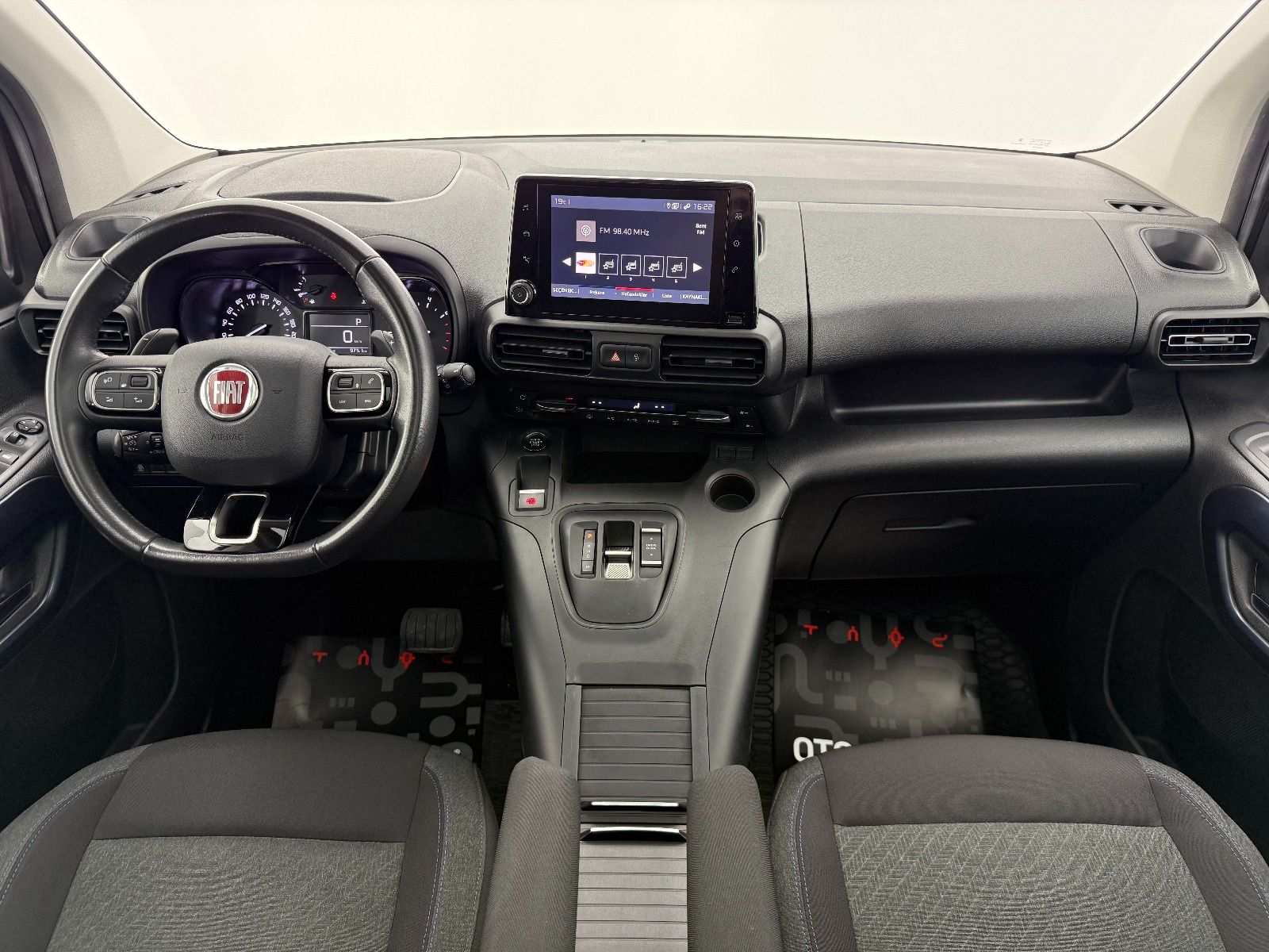 Fiat Doblo Combi 1.5 BlueHDİ Premio Plus - 2024 - Detay