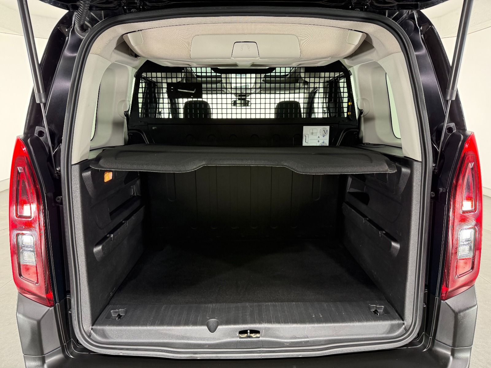 Fiat Doblo Combi 1.5 BlueHDİ Premio Plus - 2024 - Detay